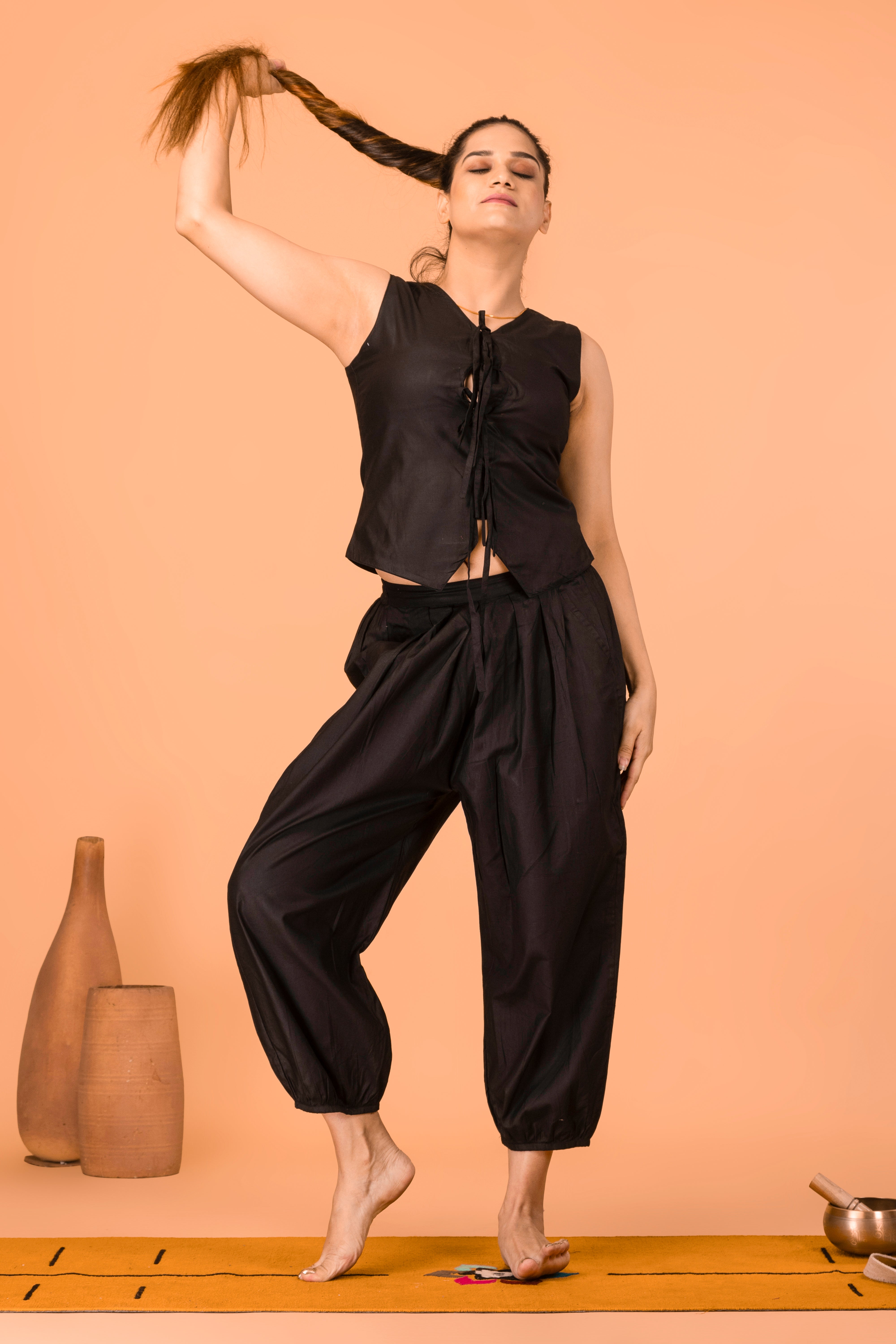 Sama Yoga Top- Black