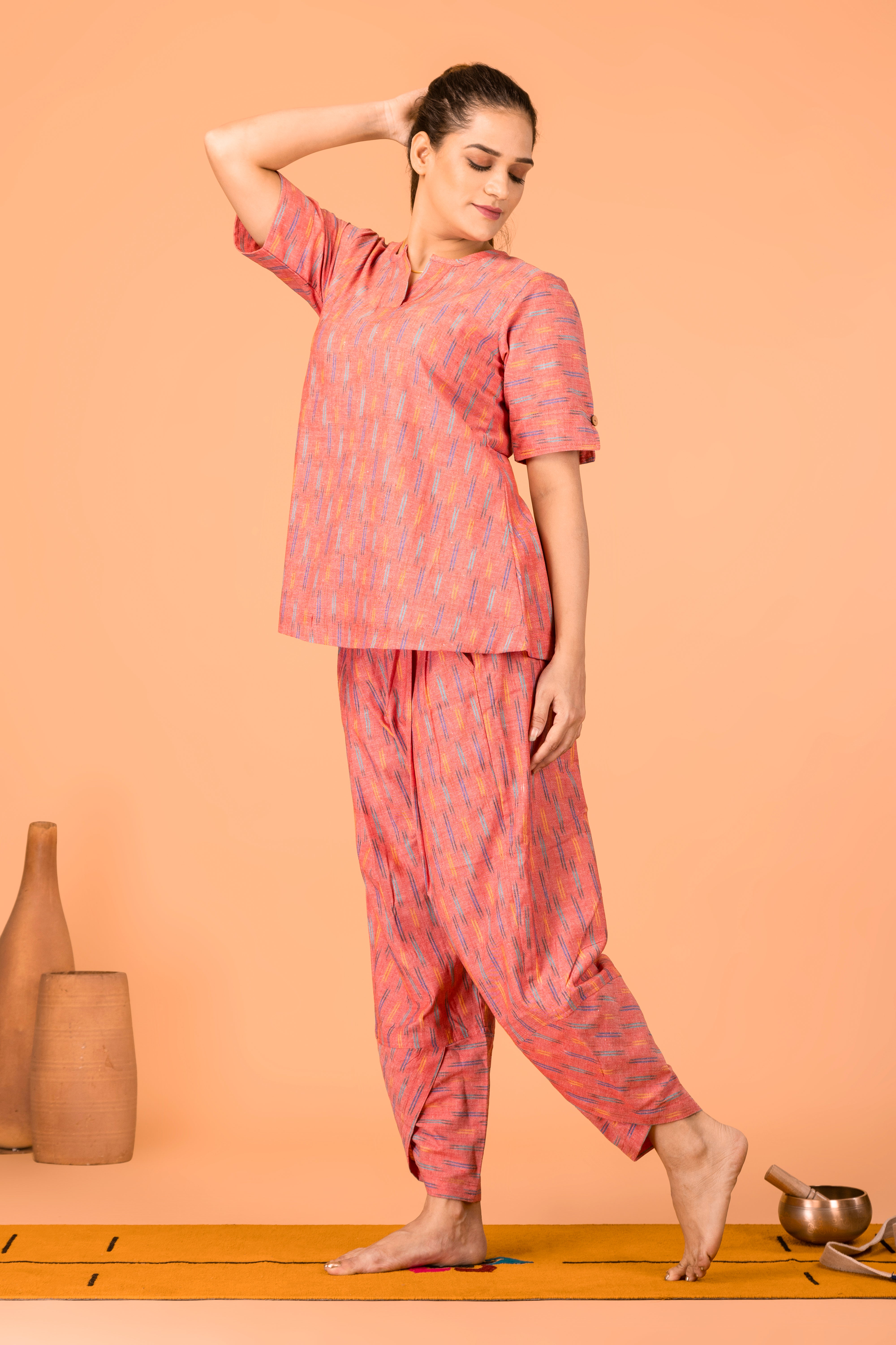 Dhara Yoga Top Covered (With Sleeves)- Ikat Pink