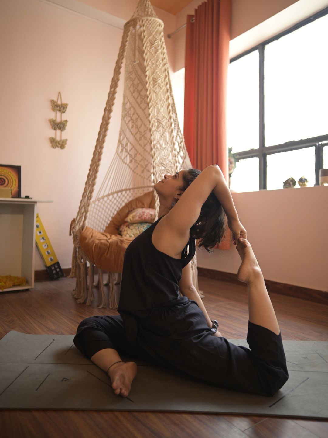 Dhara Yoga Pants- Black