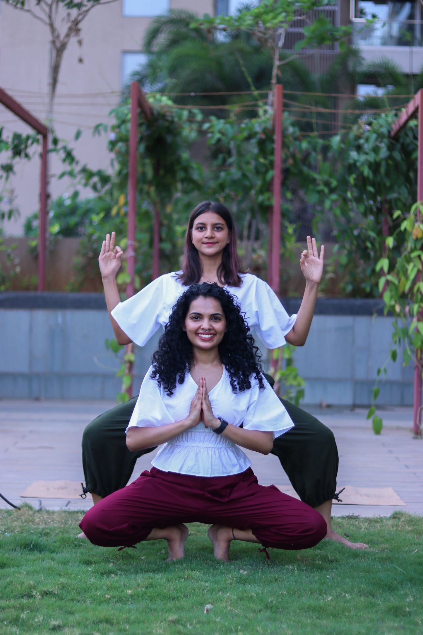 Bhakti Yoga Set- Maroon Mirrage