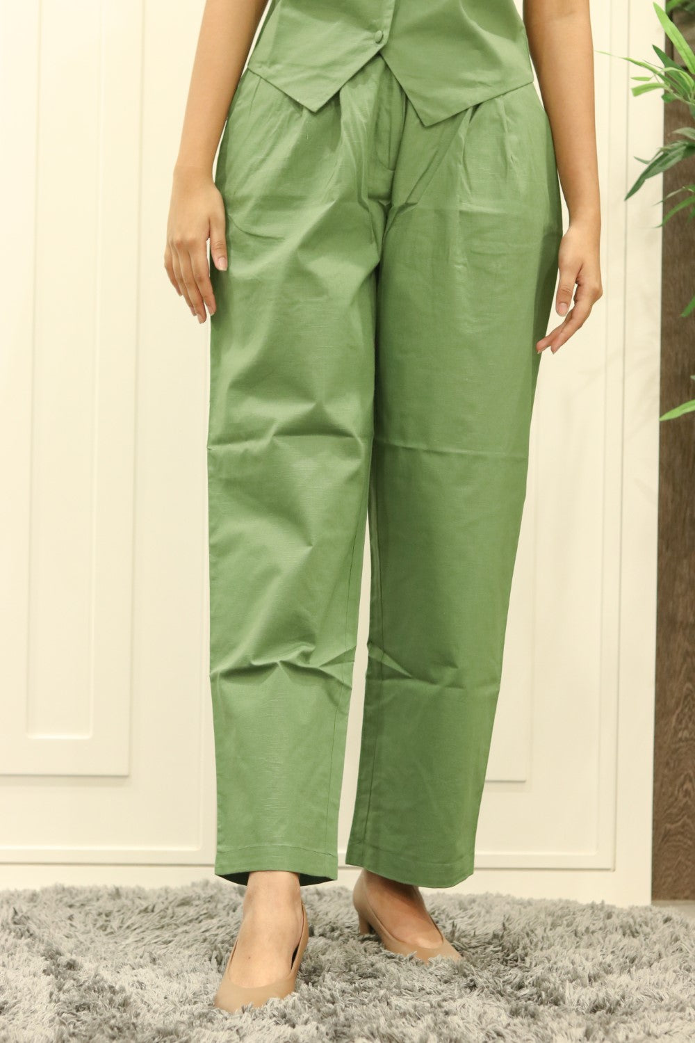 Versa Chic Ensemble - Green