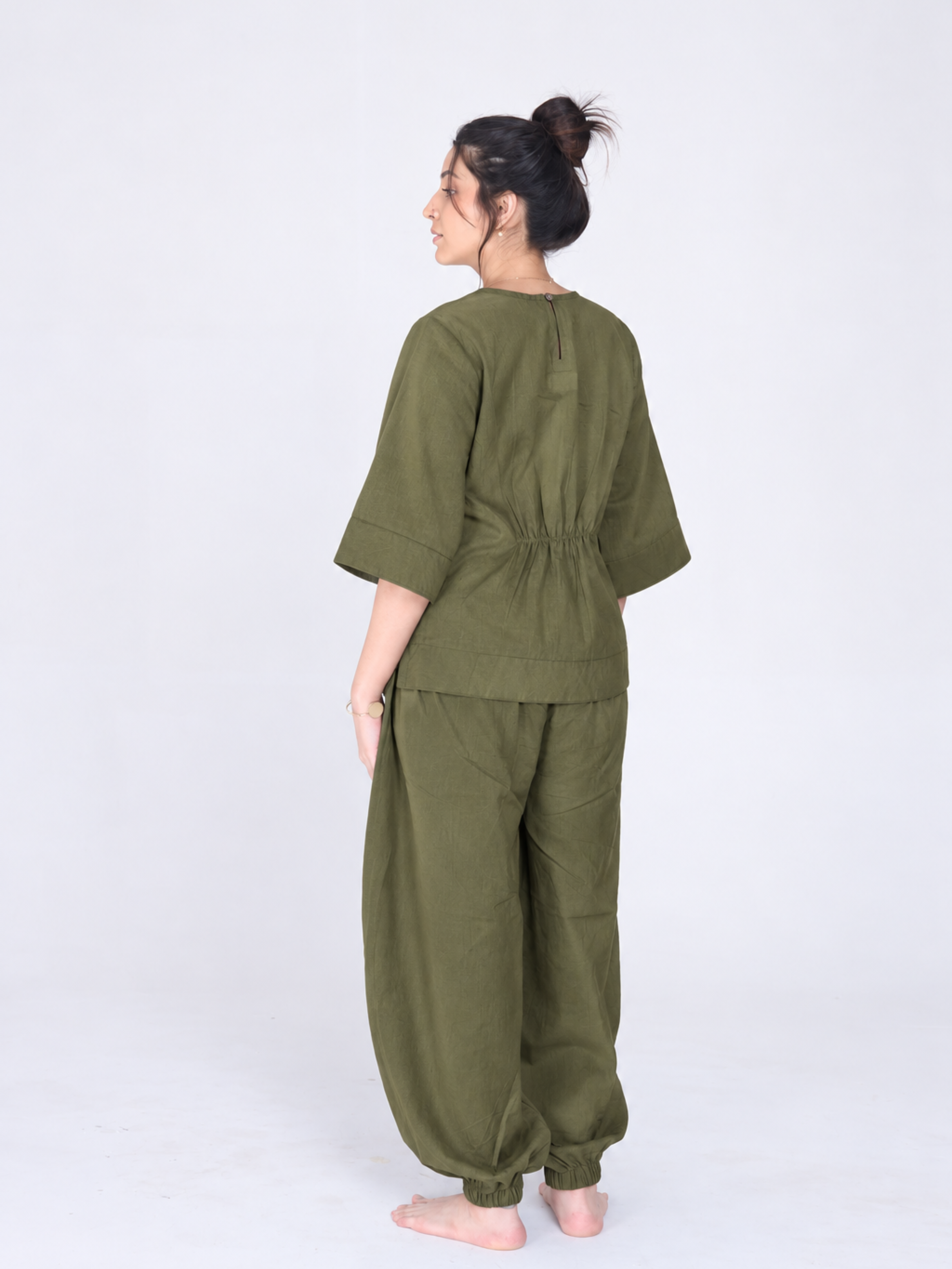 Shakti 2.0 Complete Women Cotton Yoga Set| Olive