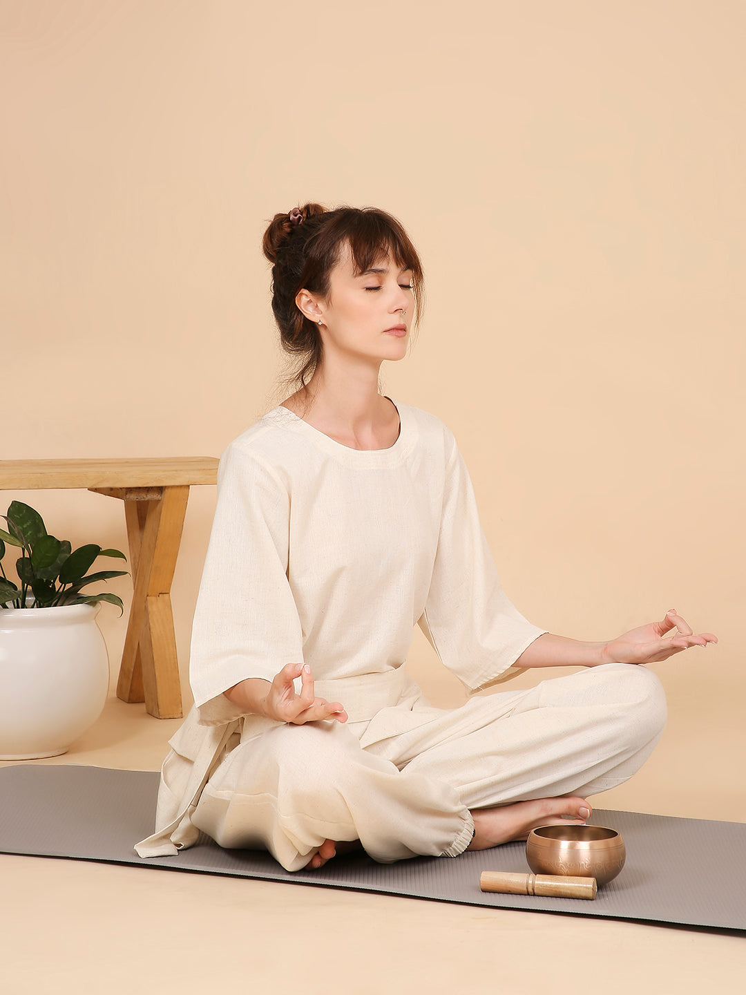 Shakti Yoga Pants- Jasmine White