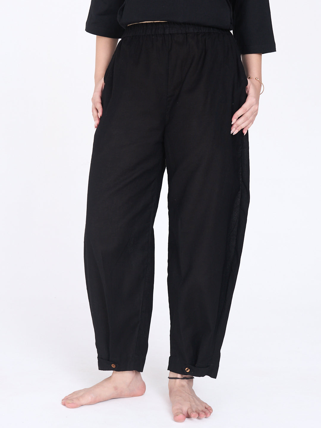 Yogini 100% Cotton Yoga Set with Barrel Pant and Henley Top | Black