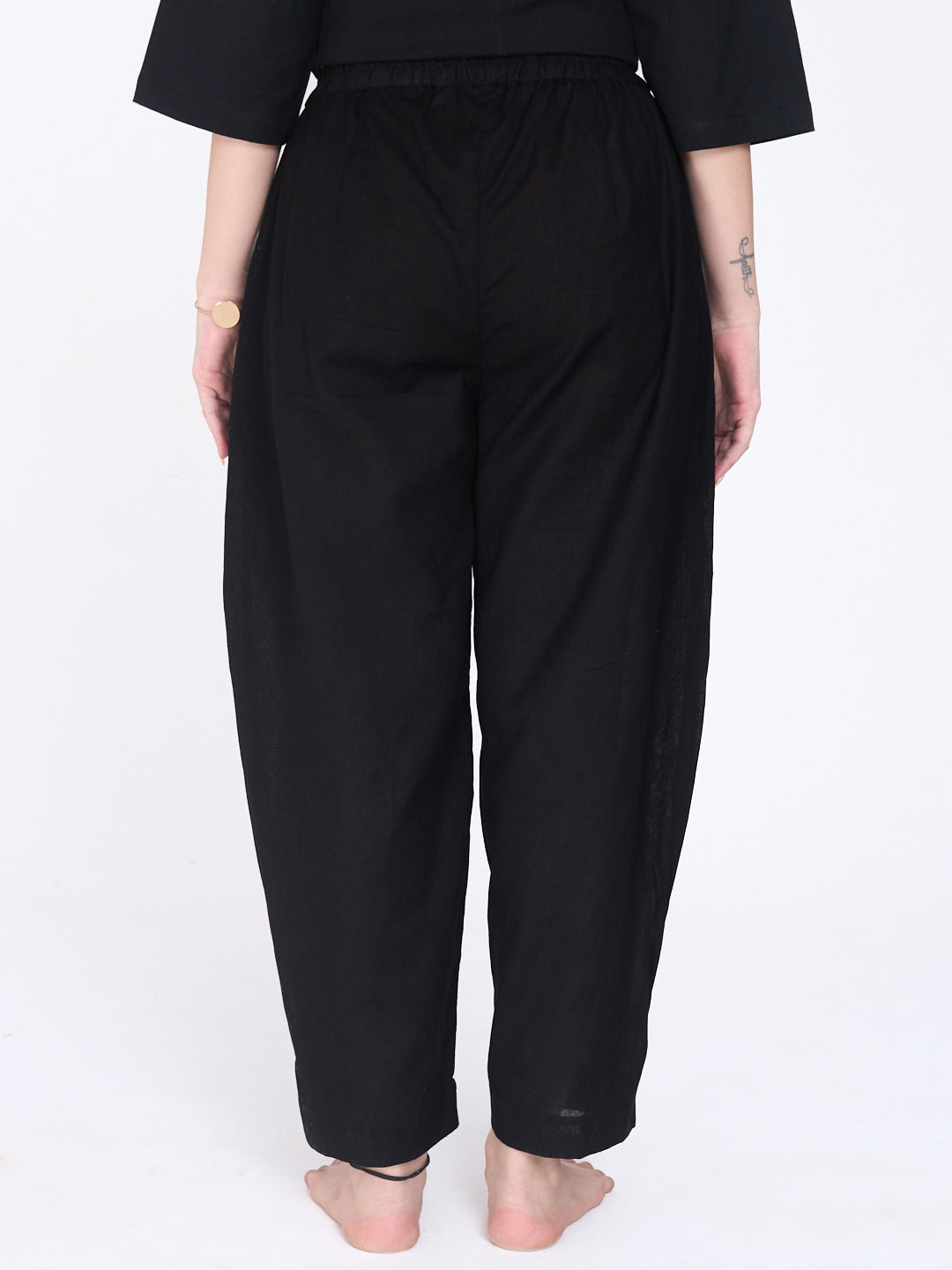 Yogini 100% Cotton Yoga Set with Barrel Pant and Henley Top | Black